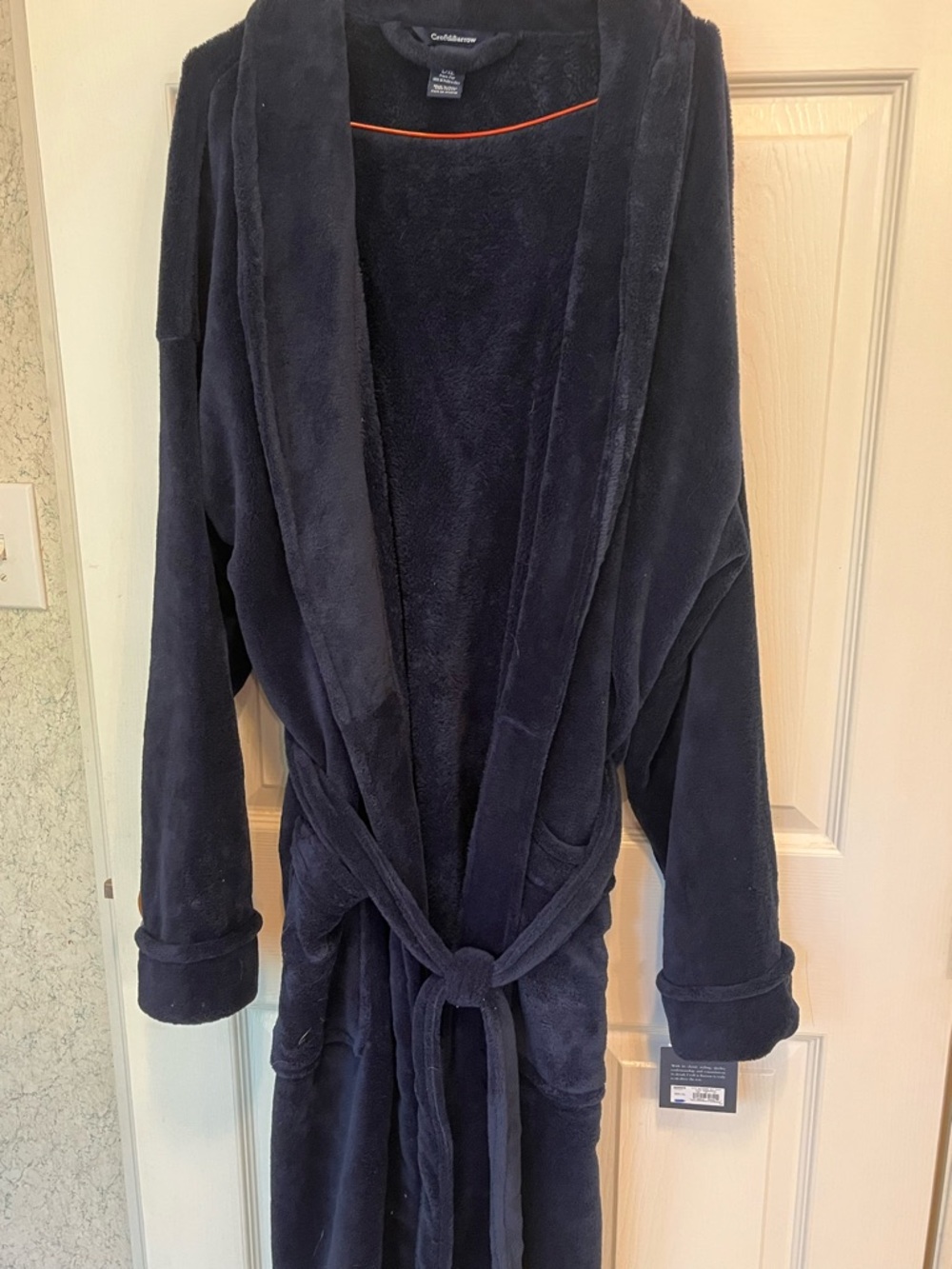 New Croft & Barrow Plush Navy Blue Bath RobeTan. L/XL